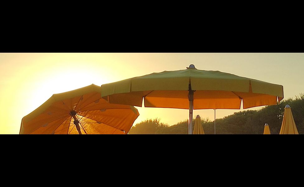 sonnenschirme-strand1-schmal