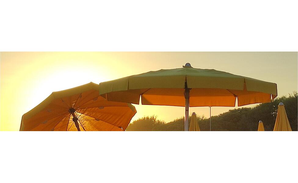 sonnenschirme-strand1-schmal